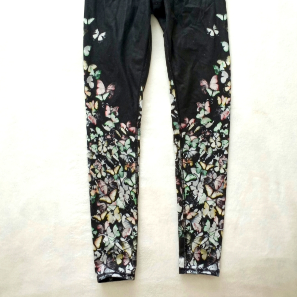ALO Yoga Black Leggings with Multicolor Butterfly Print - Picture 6 of 9